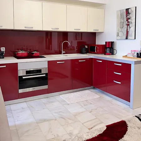 Bourtzi View - The Semi Basement Апартаменты Нафплион