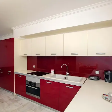 Bourtzi View - The Semi Basement * 纳夫普利翁